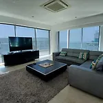 Lujoso Penthouse Duplex 403m2 con Terraza Privada y vista al mar