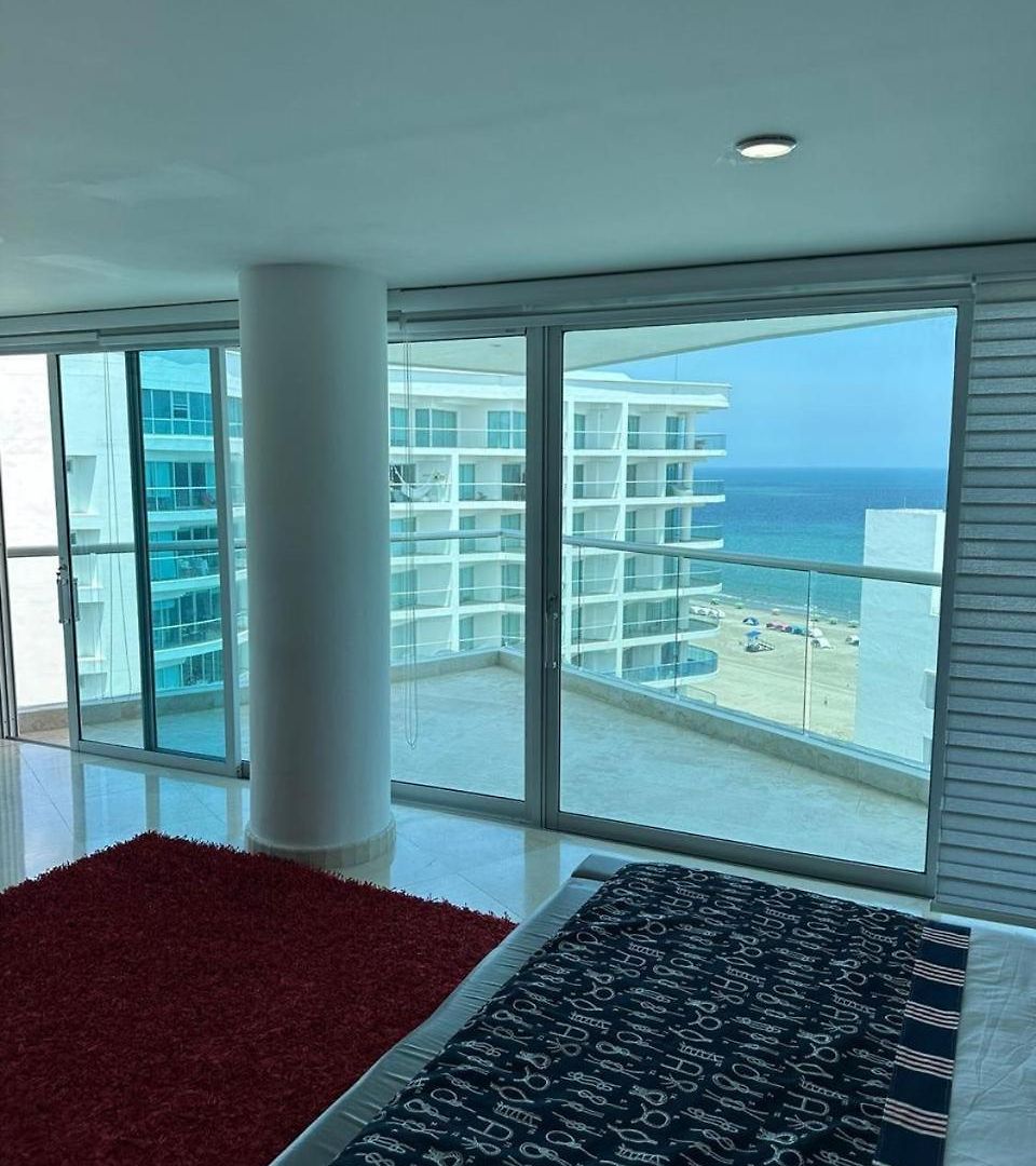 Lujoso Penthouse Duplex 403m2 Con Terraza Privada Y Vista Al Mar *