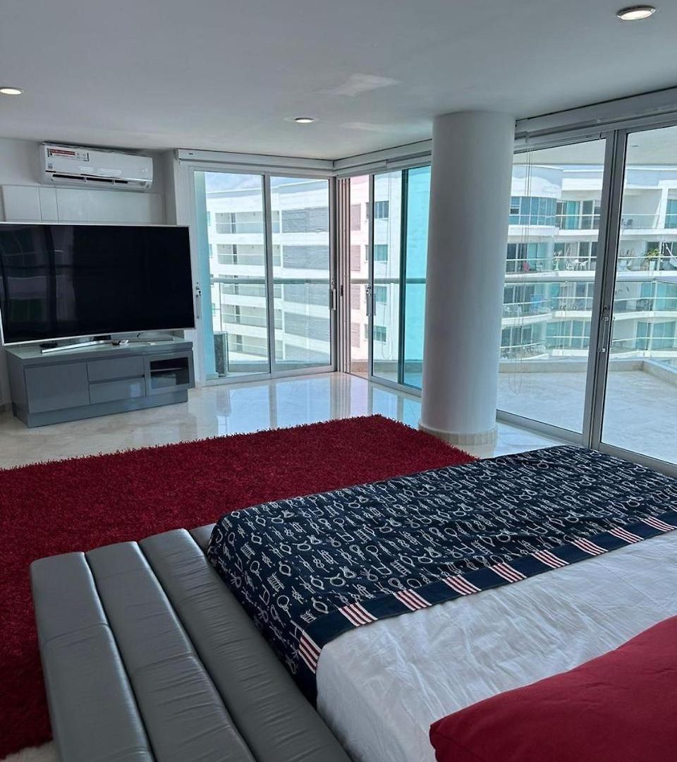 Lujoso Penthouse Duplex 403m2 Con Terraza Privada Y Vista Al Mar