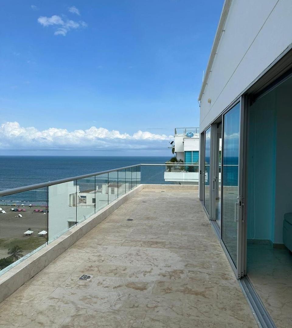 Lujoso Penthouse Duplex 403m2 Con Terraza Privada Y Vista Al Mar