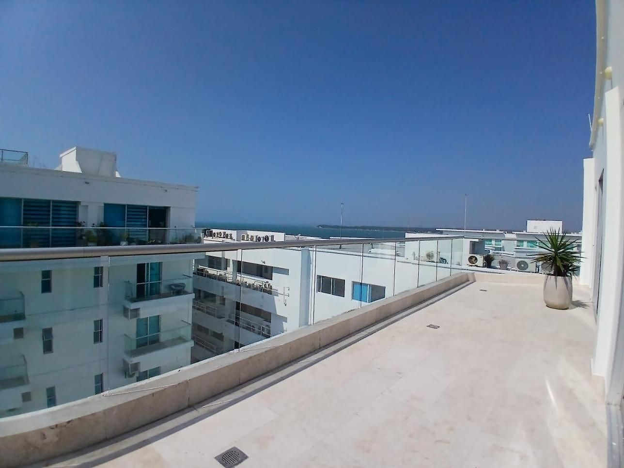 Apartamento Lujoso Penthouse Duplex 403m2 Con Terraza Privada Y Vista Al Mar