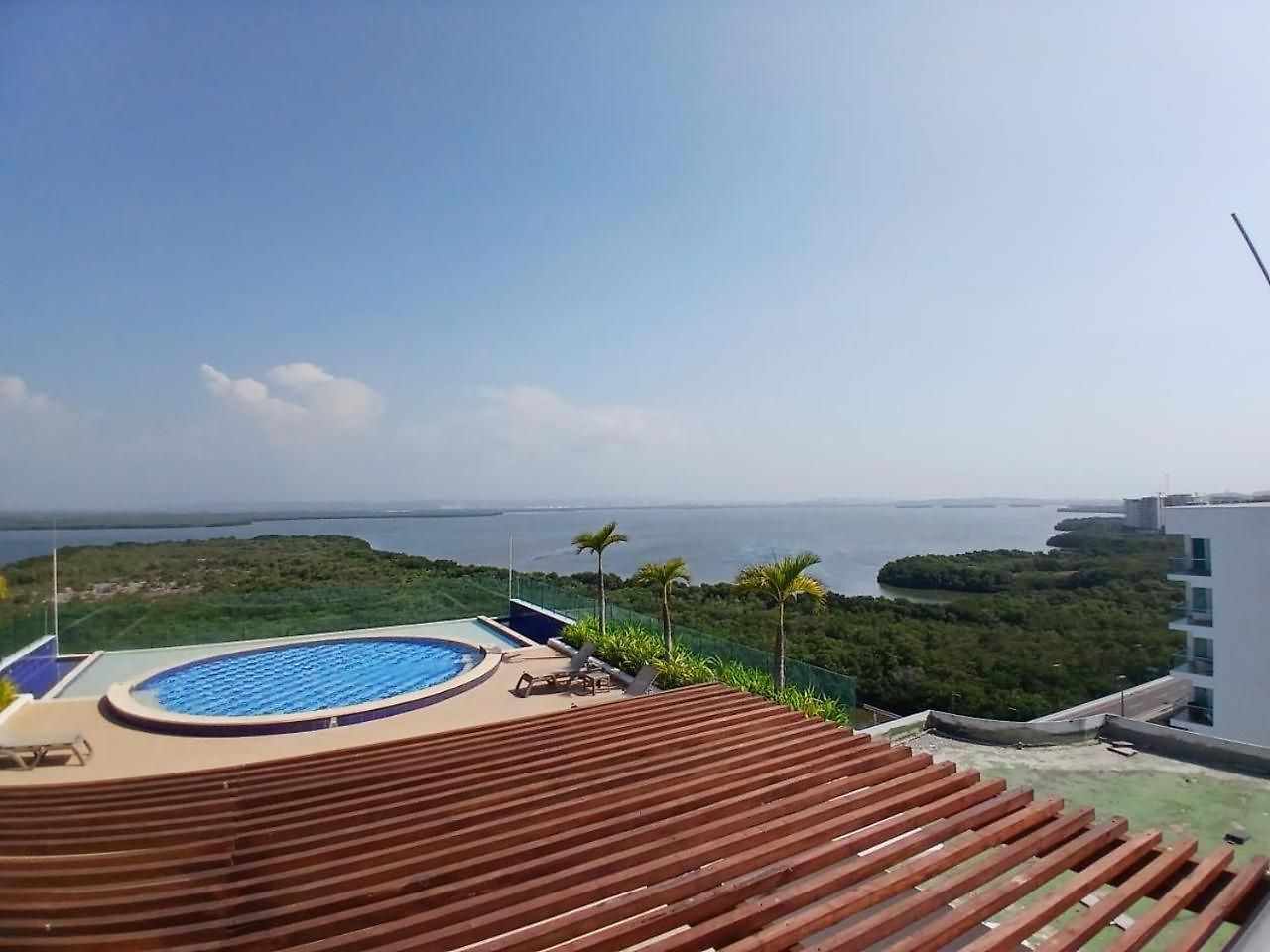Lujoso Penthouse Duplex 403m2 Con Terraza Privada Y Vista Al Mar