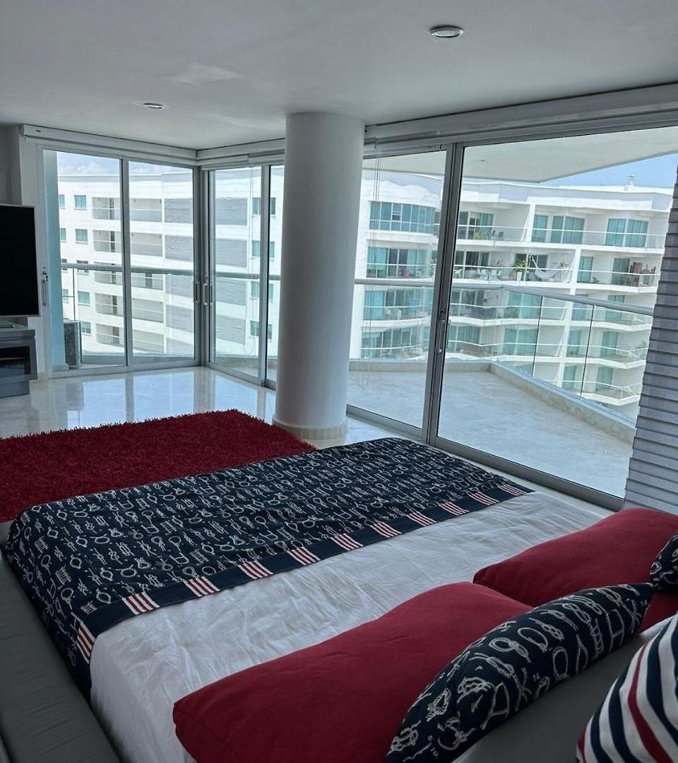 Lujoso Penthouse Duplex 403m2 Con Terraza Privada Y Vista Al Mar Apartamento *