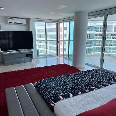 Lujoso Penthouse Duplex 403m2 Con Terraza Privada Y Vista Al Mar