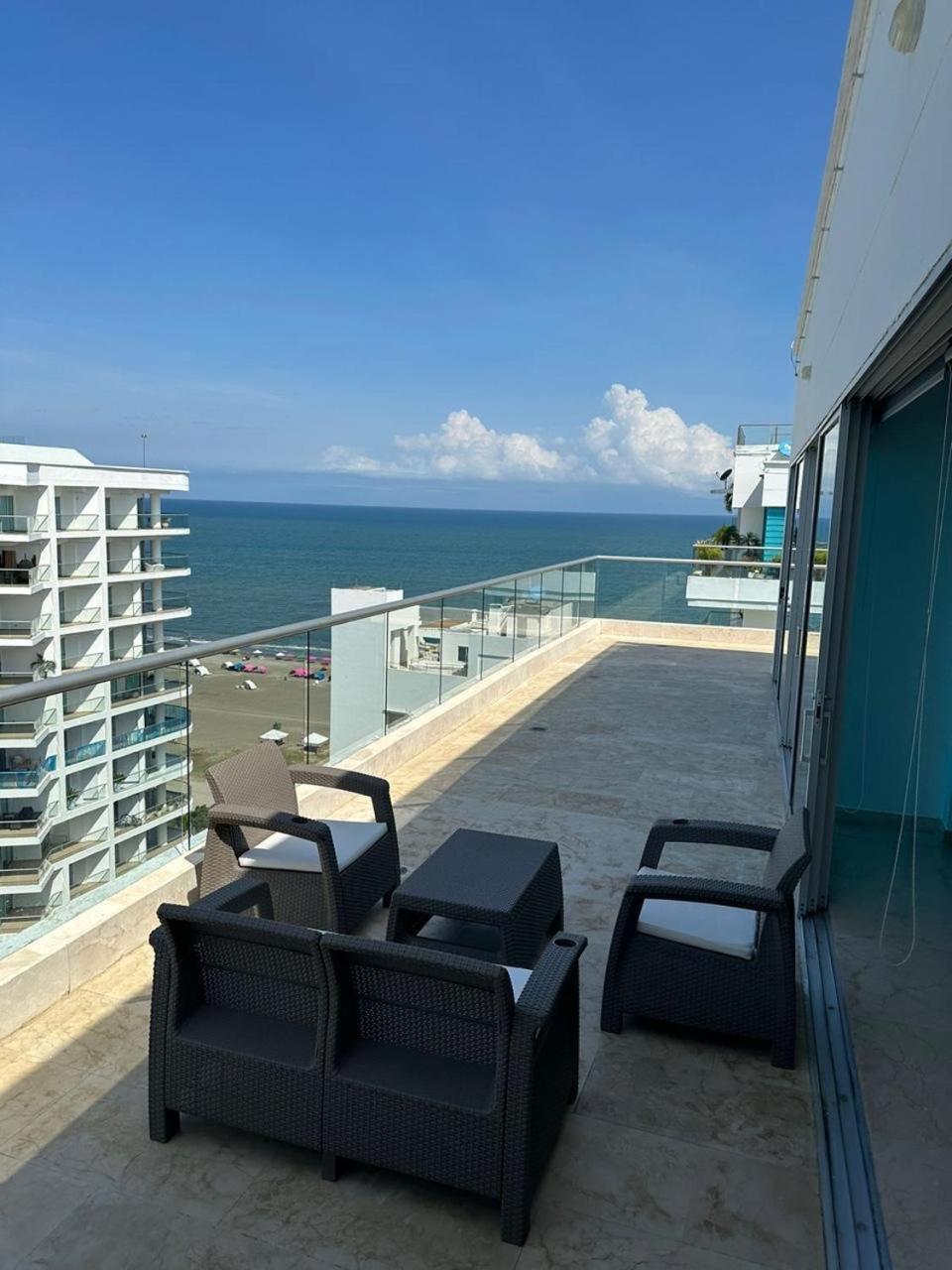Apartamento Lujoso Penthouse Duplex 403m2 Con Terraza Privada Y Vista Al Mar *