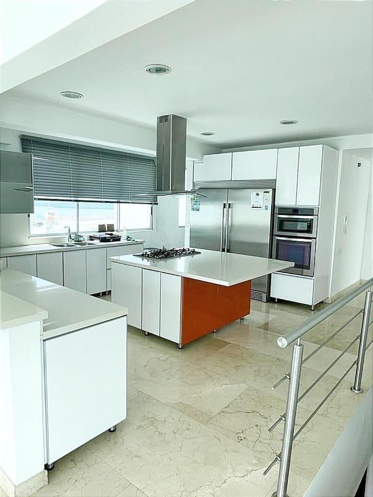Apartamento Lujoso Penthouse Duplex 403m2 Con Terraza Privada Y Vista Al Mar Cartagena