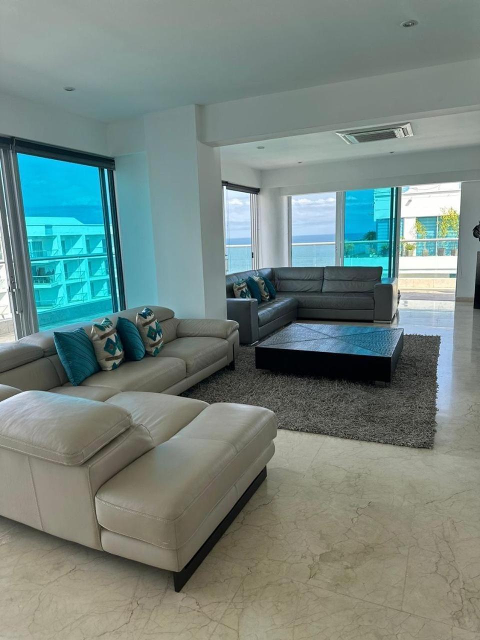 Lujoso Penthouse Duplex 403m2 Con Terraza Privada Y Vista Al Mar Apartamento Cartagena