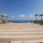 Lujoso Penthouse Duplex 403M2 Con Terraza Privada Y Vista Al Mar