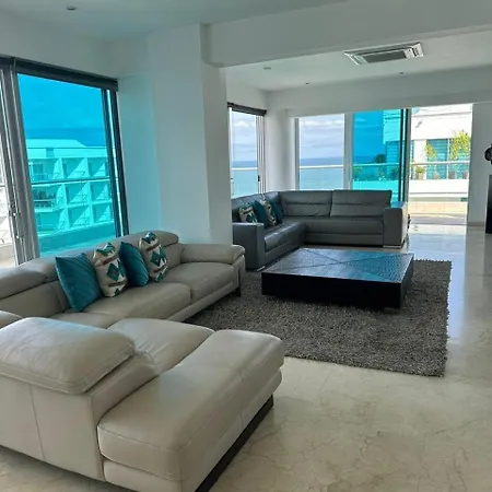 Lujoso Penthouse Duplex 403m2 Con Terraza Privada Y Vista Al Mar Apartamento Cartagena